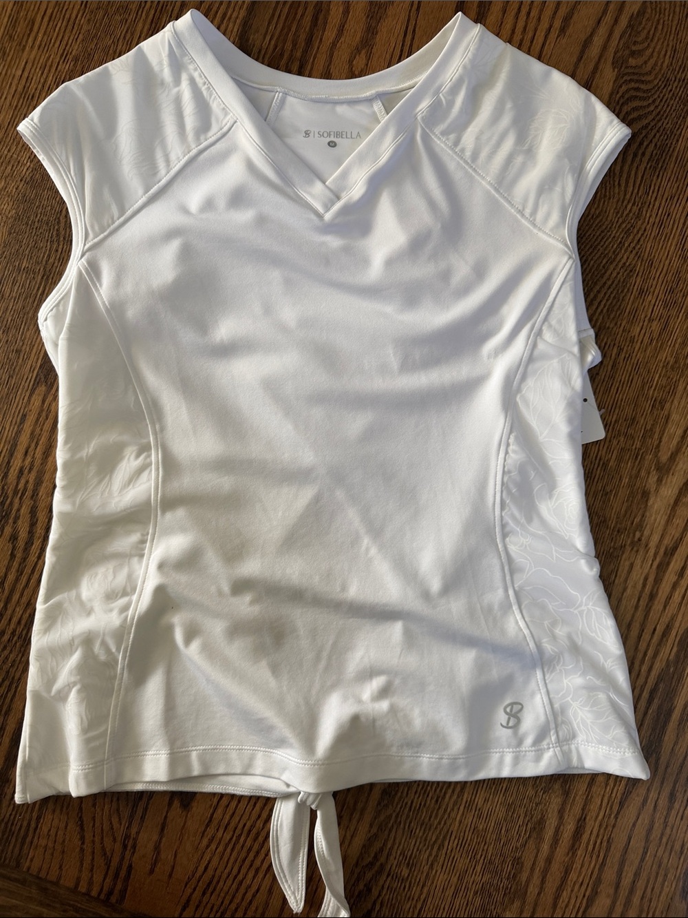 Sofibella White V-Neck Tie-Hem Athletic Tank